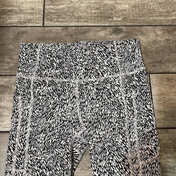 NWOT Athleta Ultimate Stash Textured Tight - Picture 5 of 10